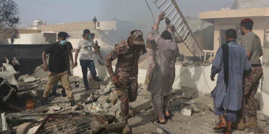 Το Ισλαμικό Κράτος ανέλαβε την ευθύνη για τη βομβιστική επίθεση στο Πακιστάν